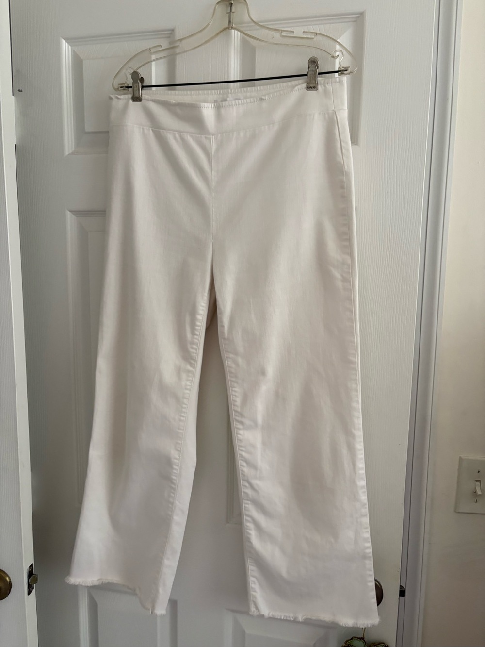 LOFT White Jeans with Label Detail